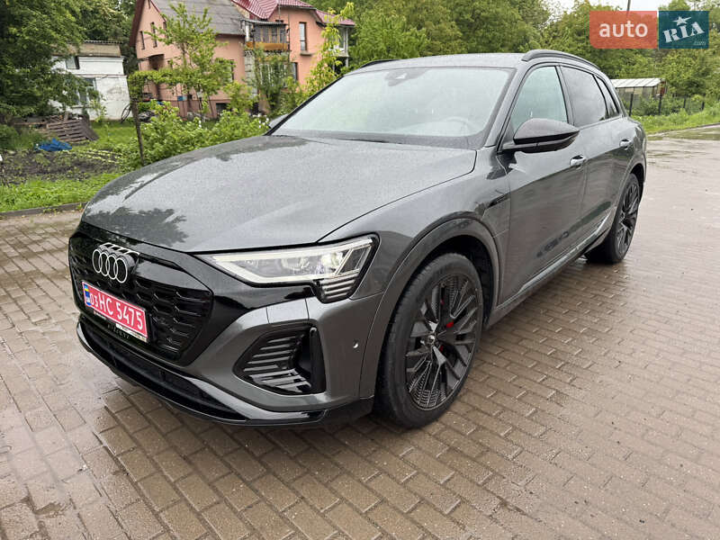 Внедорожник / Кроссовер Audi Q8 e-tron 2023 в Ровно