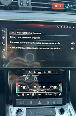 Внедорожник / Кроссовер Audi Q8 e-tron 2023 в 