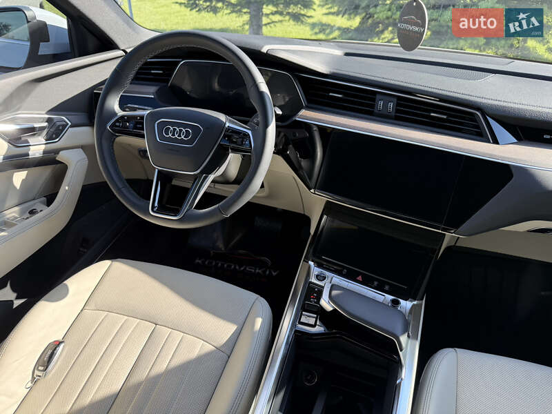 Внедорожник / Кроссовер Audi Q8 e-tron 2023 в Одессе