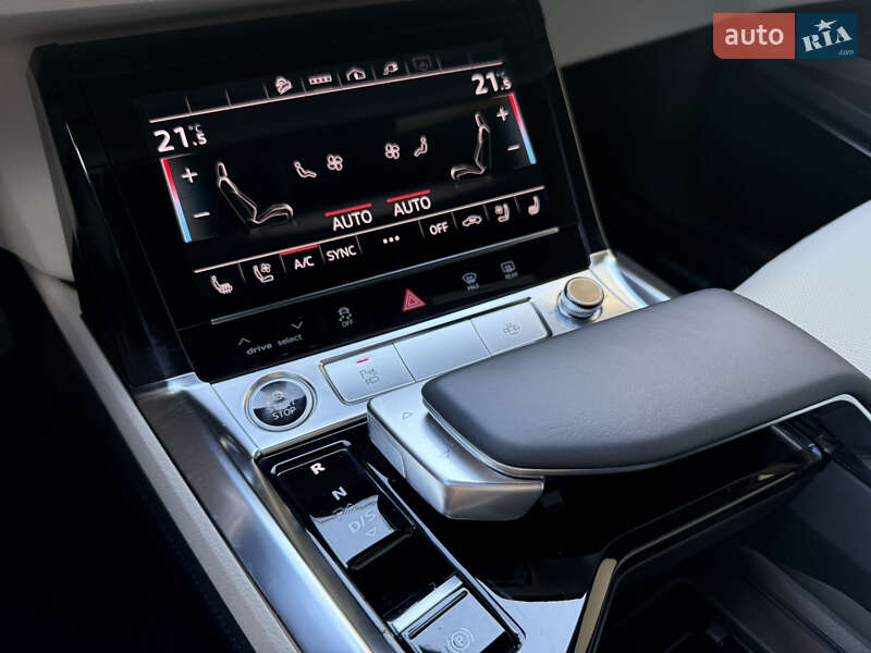 Внедорожник / Кроссовер Audi Q8 e-tron 2023 в Одессе