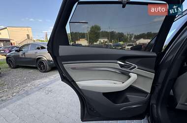 Внедорожник / Кроссовер Audi Q8 e-tron 2023 в 