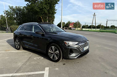 Внедорожник / Кроссовер Audi Q8 e-tron 2023 в 