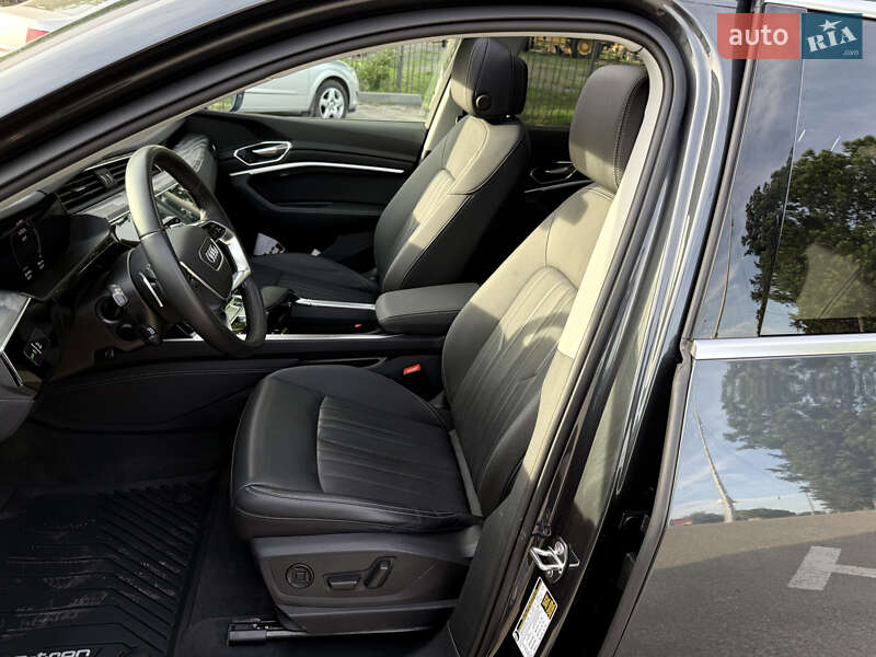 Внедорожник / Кроссовер Audi Q8 e-tron 2023 в Виннице фото 20 Внедорожник / Кроссовер Audi Q8 e-tron 2023 в Виннице