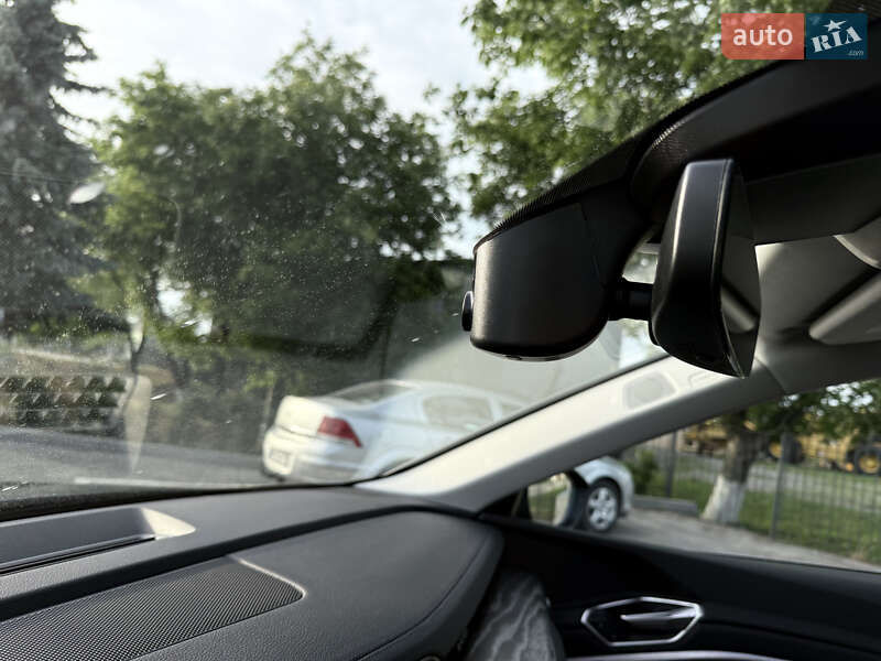 Внедорожник / Кроссовер Audi Q8 e-tron 2023 в Виннице фото 27 Внедорожник / Кроссовер Audi Q8 e-tron 2023 в Виннице