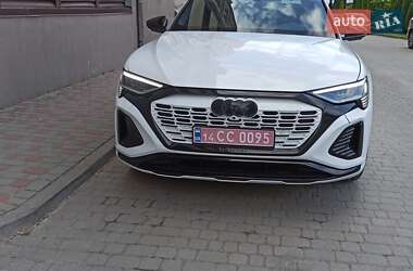 Позашляховик / Кросовер Audi Q8 e-tron 2024 в Львові