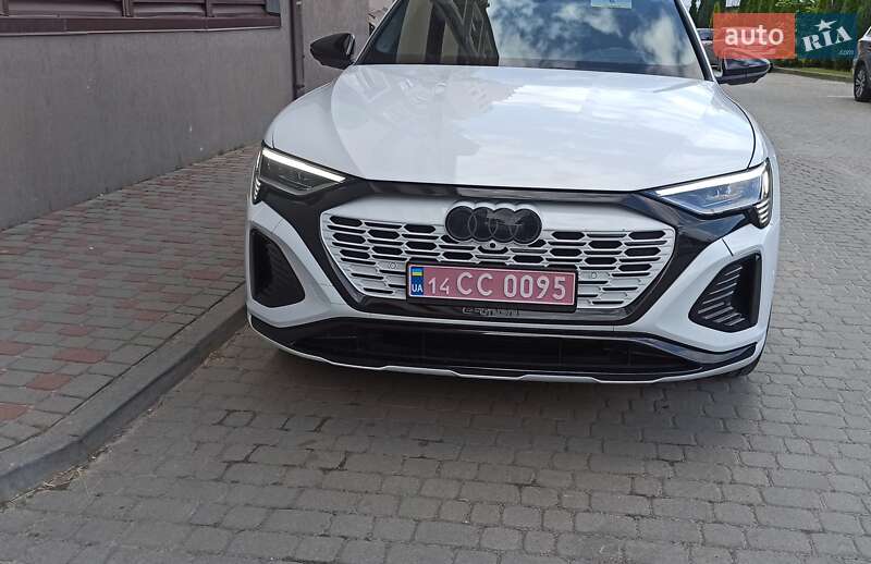 Внедорожник / Кроссовер Audi Q8 e-tron 2024 в 