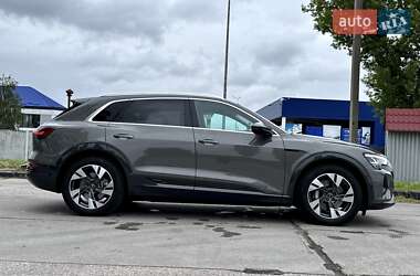 Внедорожник / Кроссовер Audi Q8 e-tron 2024 в 