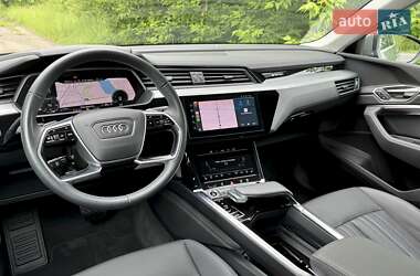 Внедорожник / Кроссовер Audi Q8 e-tron 2024 в 
