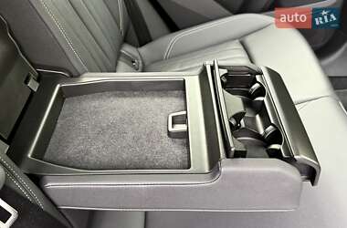 Внедорожник / Кроссовер Audi Q8 e-tron 2024 в 