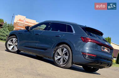 Внедорожник / Кроссовер Audi Q8 e-tron 2023 в 