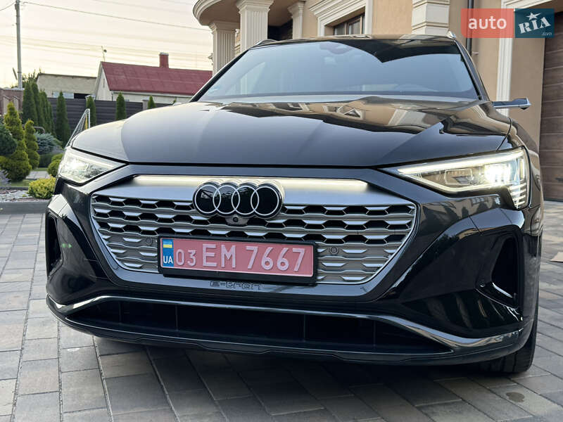 Внедорожник / Кроссовер Audi Q8 e-tron 2023 в Черновцах