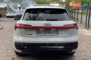 Внедорожник / Кроссовер Audi Q8 e-tron 2024 в 