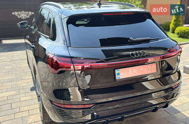 Внедорожник / Кроссовер Audi Q8 e-tron 2023 в 
