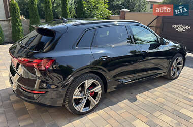 Внедорожник / Кроссовер Audi Q8 e-tron 2023 в 