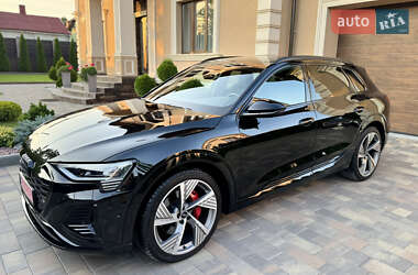 Внедорожник / Кроссовер Audi Q8 e-tron 2023 в 