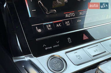 Внедорожник / Кроссовер Audi Q8 e-tron 2023 в 