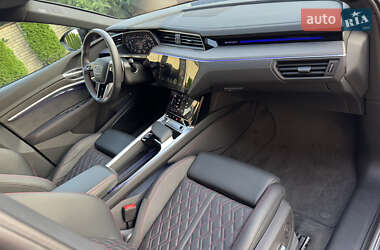 Внедорожник / Кроссовер Audi Q8 e-tron 2023 в 