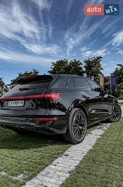 Внедорожник / Кроссовер Audi Q8 e-tron 2023 в 