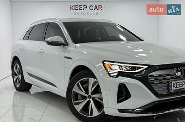 Внедорожник / Кроссовер Audi Q8 e-tron 2023 в 