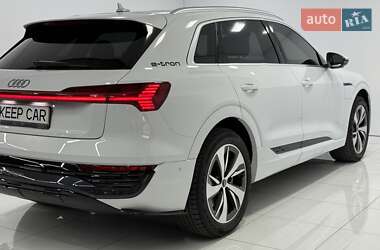 Внедорожник / Кроссовер Audi Q8 e-tron 2023 в 