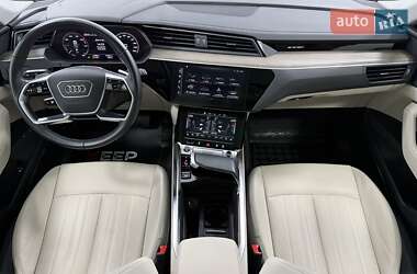 Внедорожник / Кроссовер Audi Q8 e-tron 2023 в 