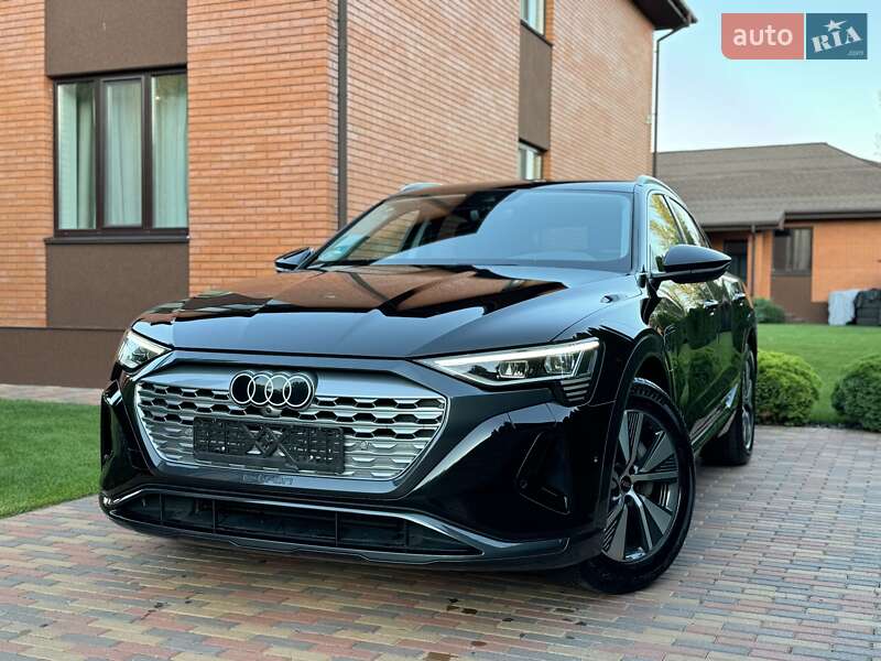 Audi Q8 e-tron 2023
