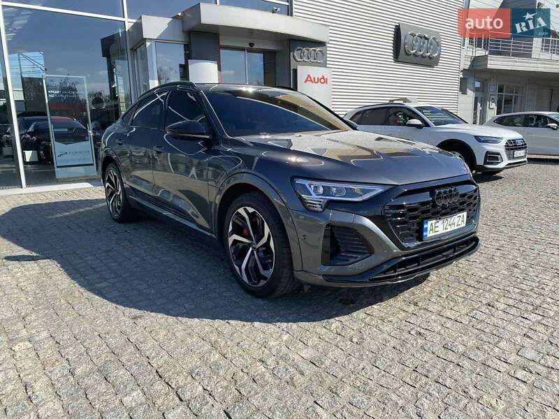 Позашляховик / Кросовер Audi Q8 e-tron 2023 в Дніпрі фото 9 Позашляховик / Кросовер Audi Q8 e-tron 2023 в Дніпрі