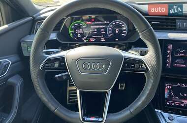 Внедорожник / Кроссовер Audi Q8 e-tron 2023 в 