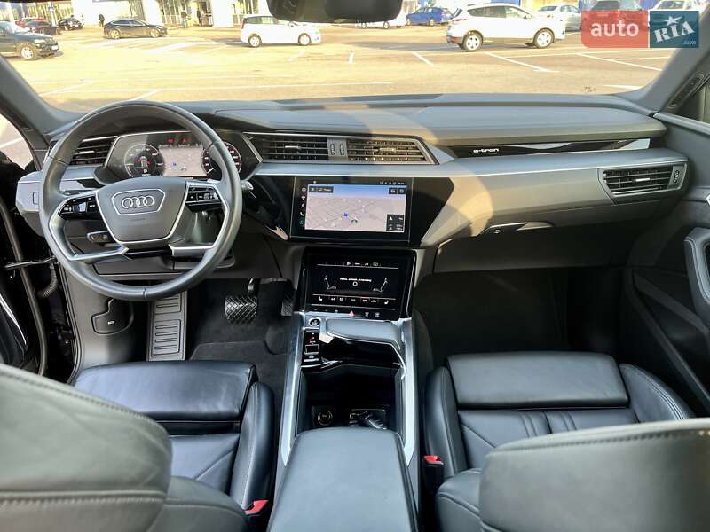 Внедорожник / Кроссовер Audi Q8 e-tron 2023 в Ровно