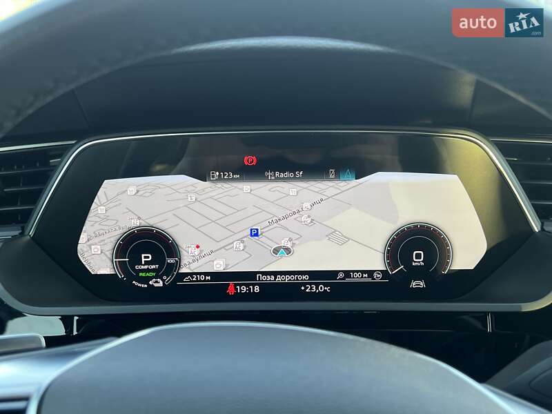 Внедорожник / Кроссовер Audi Q8 e-tron 2023 в Ровно