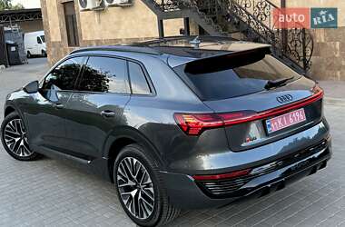 Внедорожник / Кроссовер Audi Q8 e-tron 2024 в 