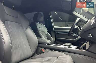Внедорожник / Кроссовер Audi Q8 e-tron 2023 в 