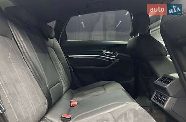 Внедорожник / Кроссовер Audi Q8 e-tron 2023 в 