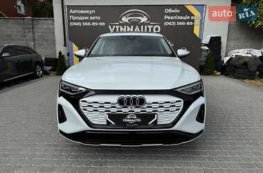 Позашляховик / Кросовер Audi Q8 e-tron 2023 в 