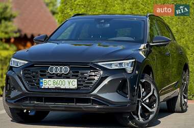 Позашляховик / Кросовер Audi Q8 e-tron 2023 в Стрию