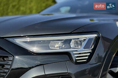 Внедорожник / Кроссовер Audi Q8 e-tron 2023 в 