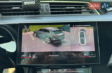 Внедорожник / Кроссовер Audi Q8 e-tron 2023 в 