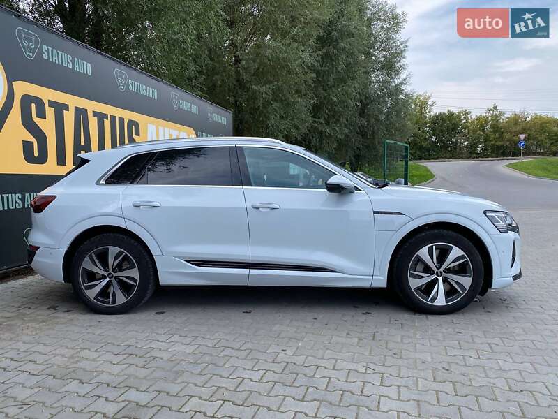 Внедорожник / Кроссовер Audi Q8 e-tron 2023 в Хмельницком
