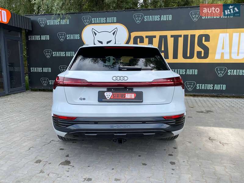 Внедорожник / Кроссовер Audi Q8 e-tron 2023 в Хмельницком