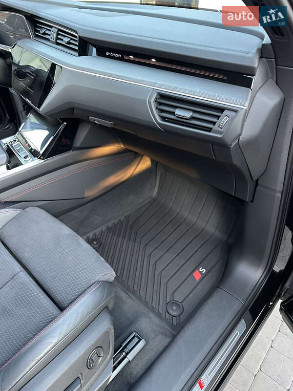 Внедорожник / Кроссовер Audi Q8 e-tron 2023 в Богородчанах