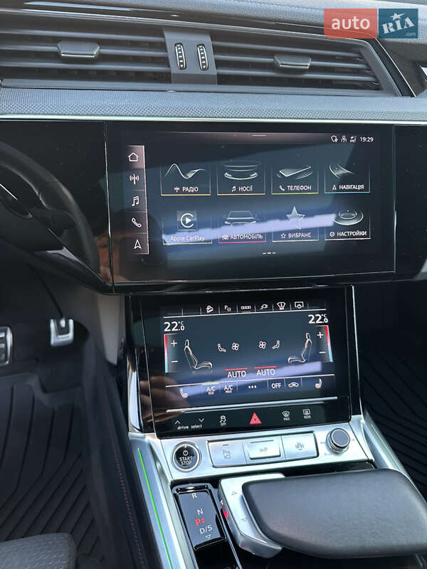 Внедорожник / Кроссовер Audi Q8 e-tron 2023 в Богородчанах