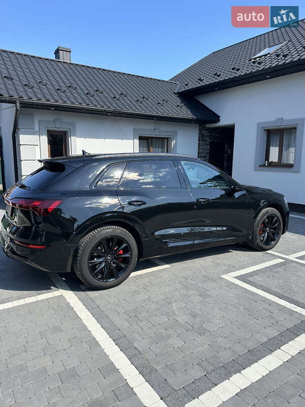 Внедорожник / Кроссовер Audi Q8 e-tron 2023 в Богородчанах