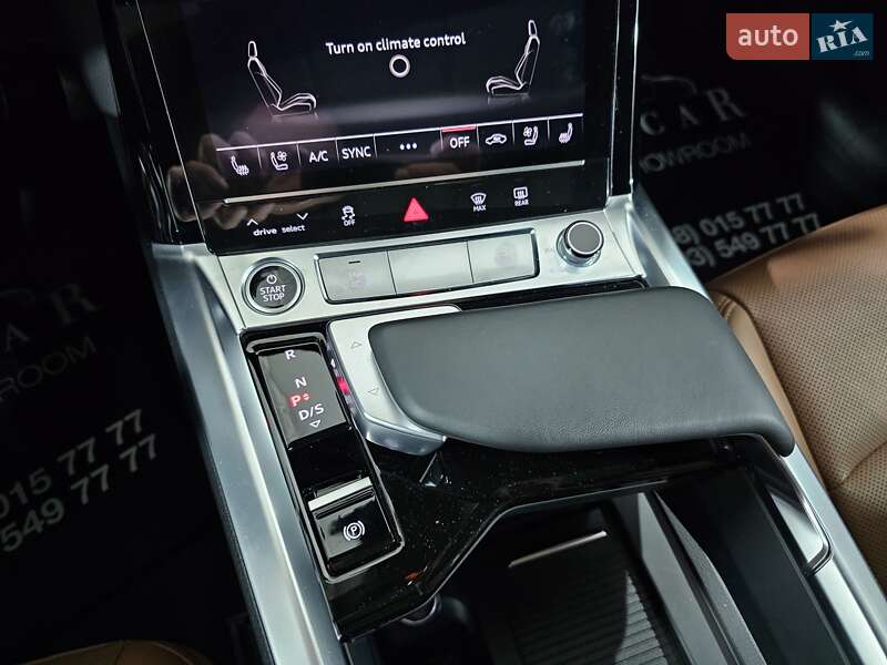Позашляховик / Кросовер Audi Q8 e-tron 2023 в Києві