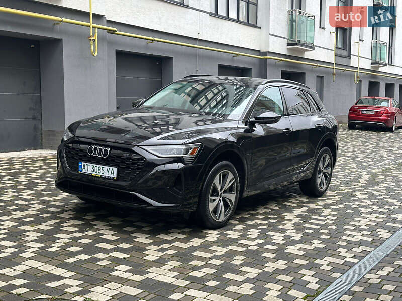 Audi Q8 e-tron 2023