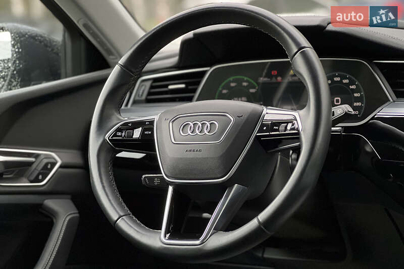 Внедорожник / Кроссовер Audi Q8 e-tron 2024 в Львове фото 23 Внедорожник / Кроссовер Audi Q8 e-tron 2024 в Львове