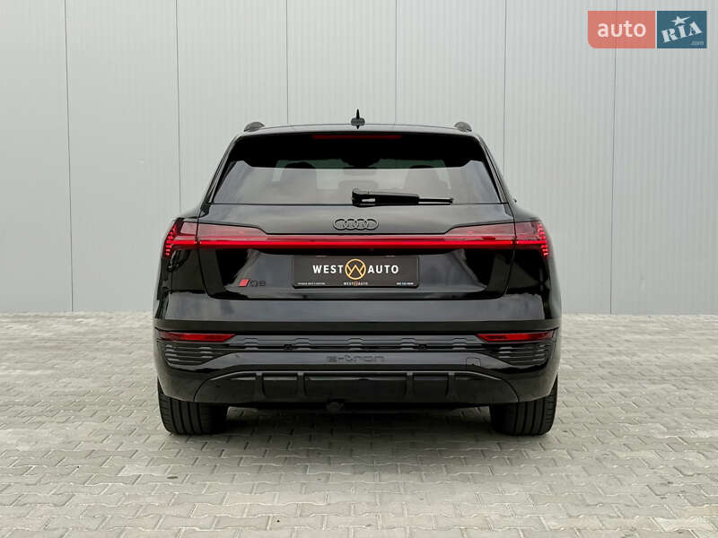 Внедорожник / Кроссовер Audi Q8 e-tron 2023 в Мукачево