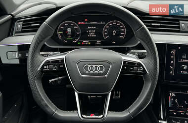 Внедорожник / Кроссовер Audi Q8 e-tron 2023 в 