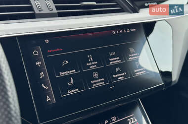 Внедорожник / Кроссовер Audi Q8 e-tron 2023 в 
