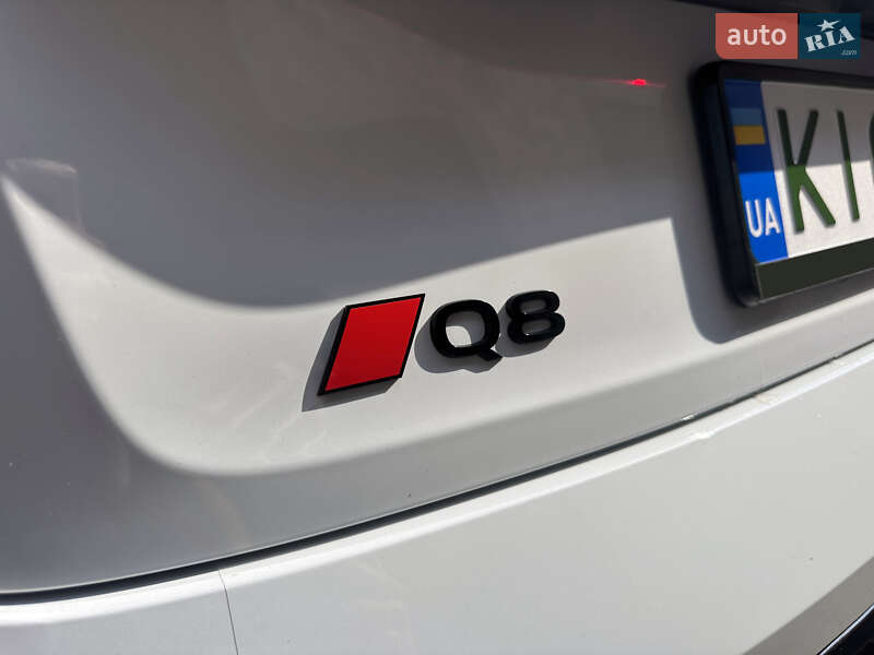 Внедорожник / Кроссовер Audi Q8 e-tron 2023 в Киеве