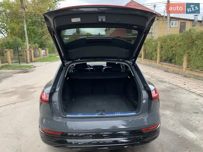 Audi Q8 e-tron 2024 VIN WA14AAGE9RB054902 фото оголошення 11 з 71